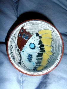 Cuenco de cerámica firmado por mariposa Coccio Mid Century Italia con respaldo de cuero (mini) - Imagen 1 de 3