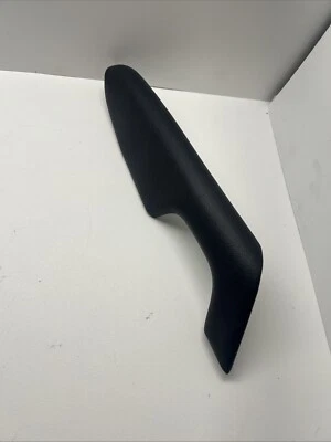 Cubierta del panel del reposabrazos de la puerta delantera derecha para pasajero Toyota Prius 2016-22 7421047010 Foto 1 de 4