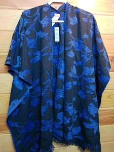 NWTS Chicos Chenelle Jacquard Knit Ruana Wrap Floral Classic Navy One Size - Picture 1 of 4