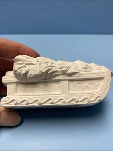 Keramik Biskuit Weihnachtsbaum auf Schlitten fertig zum Bemalen von Alberta Formen - Bild 1 von 5