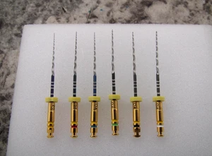 6 x neue Kerr ZenFlex NiTi Dental Wurzelkanal rotierende formende Feilen kostenloser Versand - Bild 1 von 3