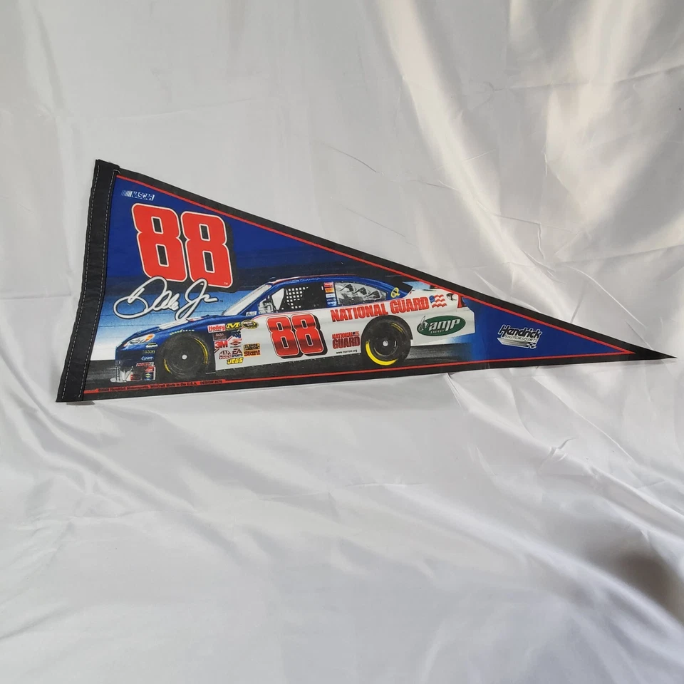 Banderín oficial Nascar Dale Earnhardt Jr #88 2008 30" Foto 1 de 1