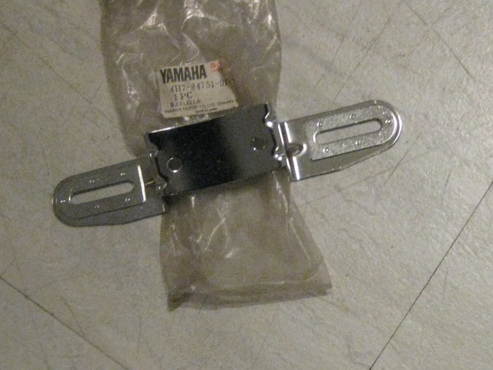 SOPORTE MATRÍCULA YAMAHA VIRAGO XV920/XV750/XJ650 MAMIM ¡NUEVO EN CAJA! Foto 1 de 1