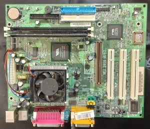 Retro Medion 2000 Ver. 2 Mainboard Sockel 370 mit CPU Pentium III und 256MB RAM - Bild 1 von 6