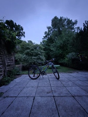 Ich Verkaufe Mein Altes Fahrrad  Ideal Für Kinder/Jugendliche In Neu 250/325€ - Bild 1 von 4