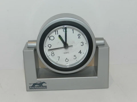 Bay Meadows Race course Track Silver Clock Adjustable Vintage Tested Collector's Cover