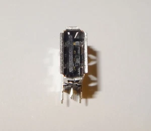 1 pieza conector USB tipo A, recepción. , montaje lateral - Imagen 1 de 2