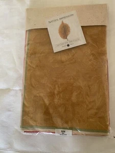 New NWT Natural Impressions Fall Tablecloth 70” Round Red Gold Leaves Make Offer - Picture 1 of 9