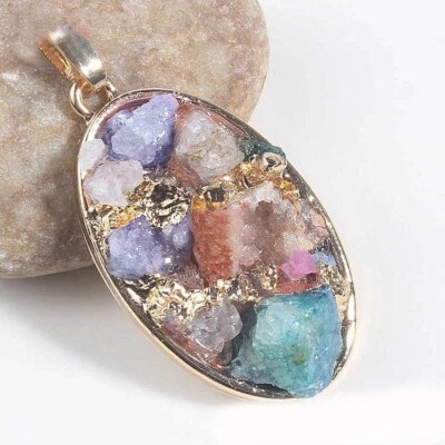Овальные кулоны из натурального радужного кварца с огненным агатом и камнями с покрытием из желтого золота - Изображение 1 из 3