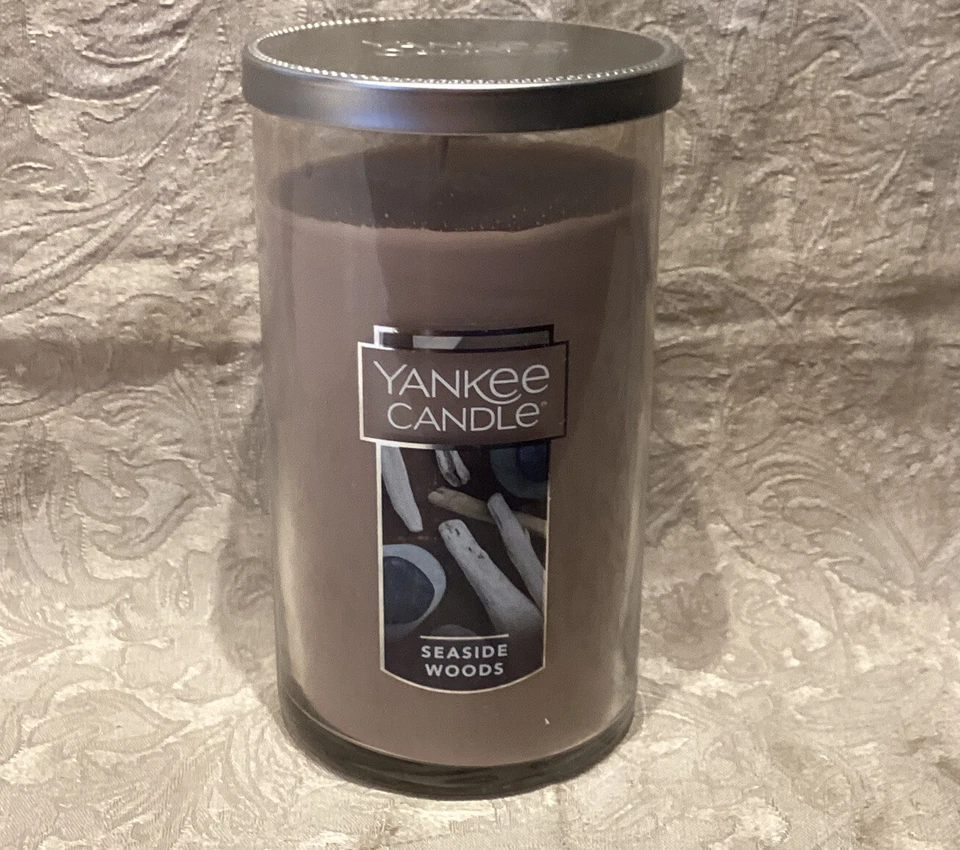 Yankee Candle SEASIDE WOODS Vela de pilar mediana perfecta (12 oz) Foto 1 de 3