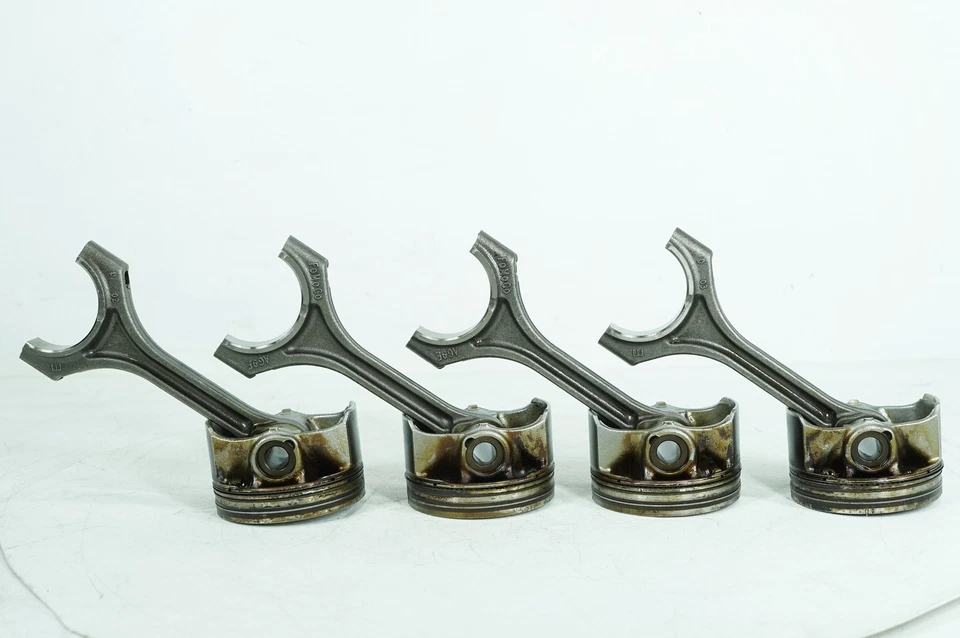 Juego de bielas de pistón de motor OEM Jaguar XF 2,0 L AT RWD 13-15 Foto 1 de 4