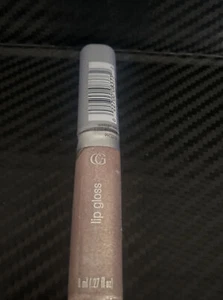 One CoverGirl Queen Collection Lipgloss Q445 Diamond Drop New & Sealed. Free S&H - Picture 1 of 2