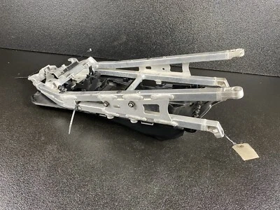 Subchasis trasero recto Aprilia RSV4 R 2015 15 de fábrica Foto 1 de 4