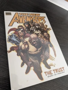 The New Avengers Volume 7 The Trust Hardback Graphic Novel Sealed - Picture 1 of 3