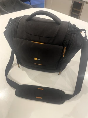 DIGITAL CAMERA SLR BAG CASE POUCH PADDED TRAVEL CASELOGIC BLACK - Image 1 of 4