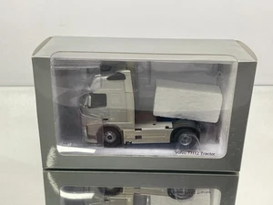 MOTORART VOLVO FH12 500 TRACTOR GLOBETROTTER -SILVER 1:43- GOOD IN DEALER BOX - Picture 1 of 10