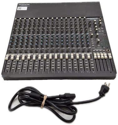 Mackie 1604 VLZ Pro 16-Ch Line Mixer 4-Bus XLR Rackmount  - Image 1 of 4