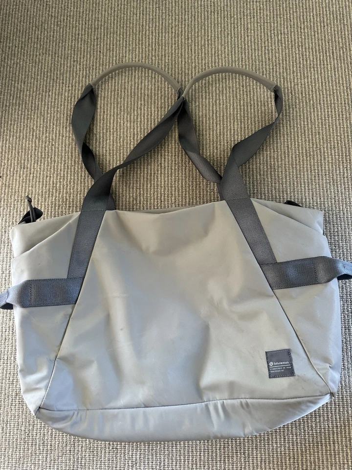 Lulu Lemon Gym Bag Sports Bag Travel Bag - Image 1 of 3
