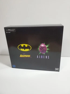 Figura de acción exclusiva NECA DC Batman VS Aliens Joker NYCC 2019 nueva sin sellar Foto 1 de 4