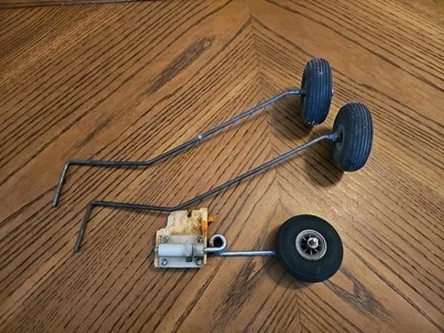 DU-BRO 2.50 2.25 Low Bounce Treaded Wheels 2½ & 2¼ Inch Set Of 3 w/ Landing Gear - Image 1 of 4