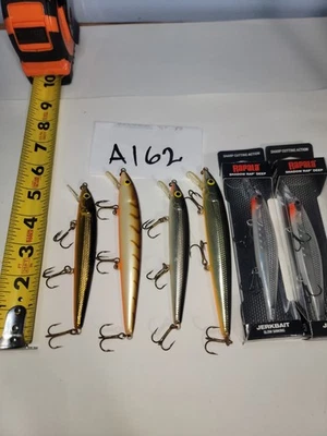Lote de 6 señuelos Rapala Jerkbait algunos nuevos algunos usados  Foto 1 de 4