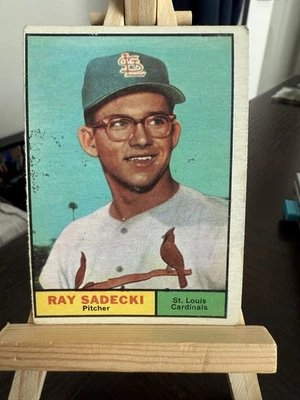 1961 Topps #32 Ray Sadecki St. Louis Cardinals - Image 1 of 2