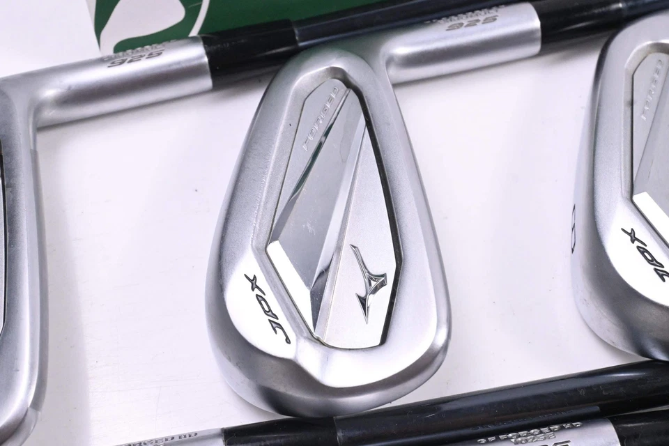 Mizuno JPX 925 Forged Irons / 6-PW+GW / Senior Flex UST Mamiya Dart Recoil 60 - Image 1 of 4