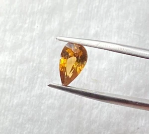 2,47 CTS, GAMAS CORAZONES CIRCÓN, AMARILLO DORADO, GEMA LIMPIA, 10,3 X 6 X 4,5 MM, - Imagen 1 de 6