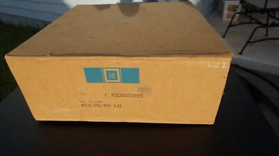 NOS 1990-2000 Chevy GMC Pickup Head Door Mirror Front Upper Left/Right 22605939 - Изображение 1 из 3