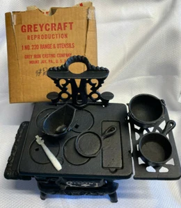 Vtg Olden-Time Kitchen Range Grey Iron 1955 Greycraft Reproduction with Box - Picture 1 of 16