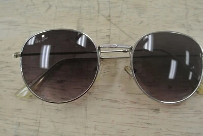 Vintage B & L Ray Ban Wire Rim Sunglasses Silver Oval Wire Rim - Image 1 of 4