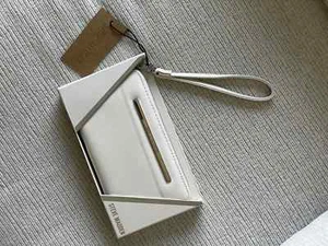 Steve Madden Wallet - Vanilla White - Picture 1 of 11