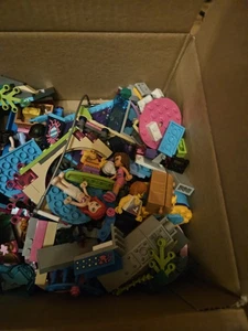 Lego Friends carico misto di pezzi oltre 2 kg di pezzi scatola casuale non così sicura - Foto 1 di 9