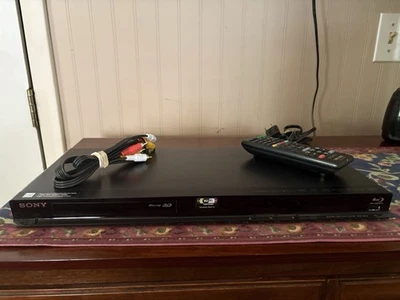 Sony BDP-S580 3D Blu-Ray Disc Player & Wi-Fi Streaming with OEM Remote - Tested - Image 1 of 4