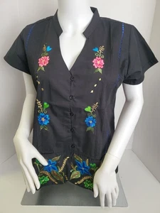 Womens Mexican Guayabera FLORAL Black Shirt Sz Small Button down Front Pocket - Picture 1 of 13