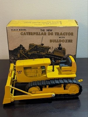 Ertl 1/24 Caterpillar D6 Tractor with Bulldozer with original box 2nd edition - Image 1 of 4