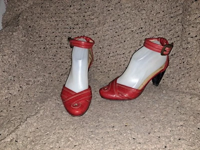 De colección FLY GIRL/FLY LONDON-Correa de tobillo de cuero rojo-Boho/Rockabilly-Talla 37-VG Foto 1 de 4