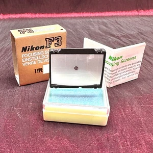 NEUWERTIG NIKON F3 Type R RED DOT Focusing Screen mit "Box", Case & Insert UNBENUTZT NEUWERTIG - Bild 1 von 8
