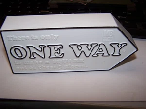 Vintage 1966 Milton Bradley ONE WAY Puzzle Game Complete with 5  Pieces - Picture 1 of 4