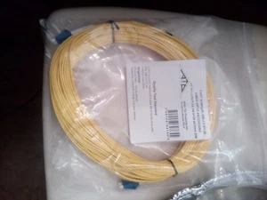 Cable de conexión de fibra óptica ALLEN TEL GBLC2-D1-20 CL a CL DÚPLEX SM 9/125 20M - Imagen 1 de 3