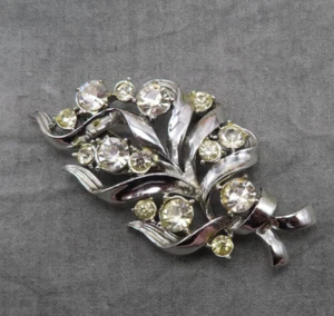 Vintage Strass Brosche Anstecknadel klar facettiert Kristall 2,5 Zoll Silber Blume 986c - Bild 1 von 9