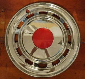 2 Lot Vintage OEM Metal Wheel Covers RARE!! 15" Good to VG Condition. Lot E - Bild 1 von 4