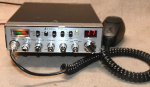 Cobra 148GTL 40 Channel SSB CB Radio - Photo 1/3