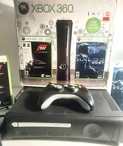Microsoft Xbox 360 Black Console Complete w/ Box + Controller + 2 Games - Picture 1 of 4