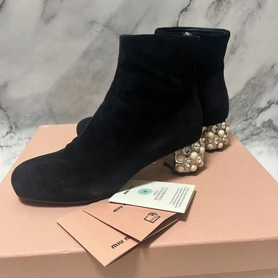 Auténticos botines de gamuza y terciopelo Miu Miu con detalles de bisutería y... - Imagen 1 de 4