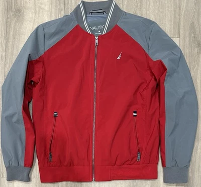 Chaqueta cortavientos Nautica para hombre talla M forrada roja con cremallera a rayas grises, bolsillos Foto 1 de 4
