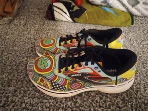 Brooks Wednesday Holmes X Ghost 15 Pride multicolor LGBTQ (1203801B056) - Imagen 1 de 6