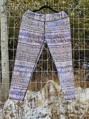 Pantalones de yoga de compresión con estampado púrpura medio legging Prana para mujer 7/8 Foto 1 de 3