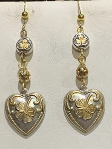 NEW LISTING*VINTAGE HEART-SHAPED 2-TONE SILVER/GOLD CELTIC SHAMROCK EARRINGS*NEW - Picture 1 of 6