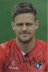 LANCASHIRE * WAYNE WHITE SIGNED 6x4 PORTRAIT PHOTO+COA - Picture 1 of 1